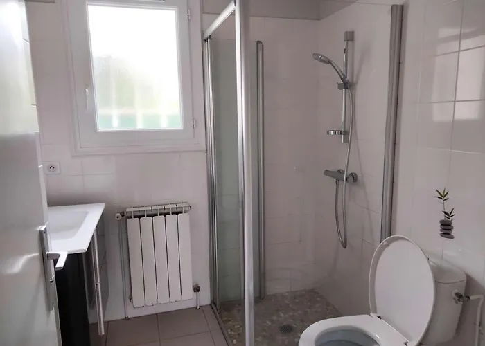 Pieds Dans L'eau A Avec Jardin Et Equipements Complets - Fr-1-494-130 رويا