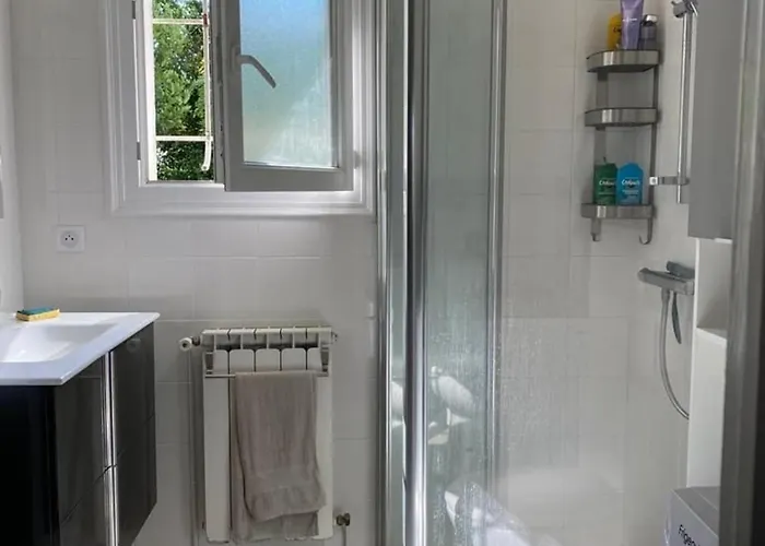 شقة Pieds Dans L'eau A Avec Jardin Et Equipements Complets - Fr-1-494-130 *